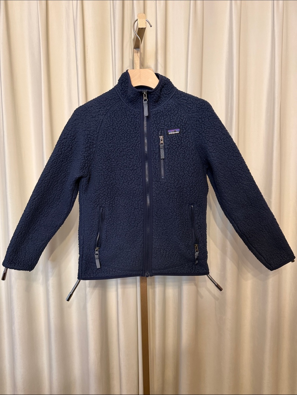 Patagonia Boys Retro Pile full zip jacket size medium.